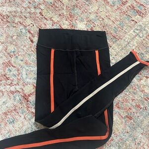 Free People two toned lined leggings!